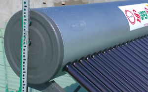 bao lâu vệ sinh máy nước nóng năng lượng mặt trời