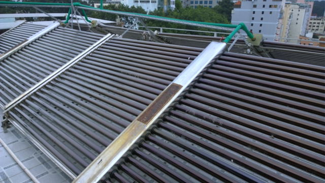 Cách Vệ Sinh Máy Nước Nóng Năng Lượng